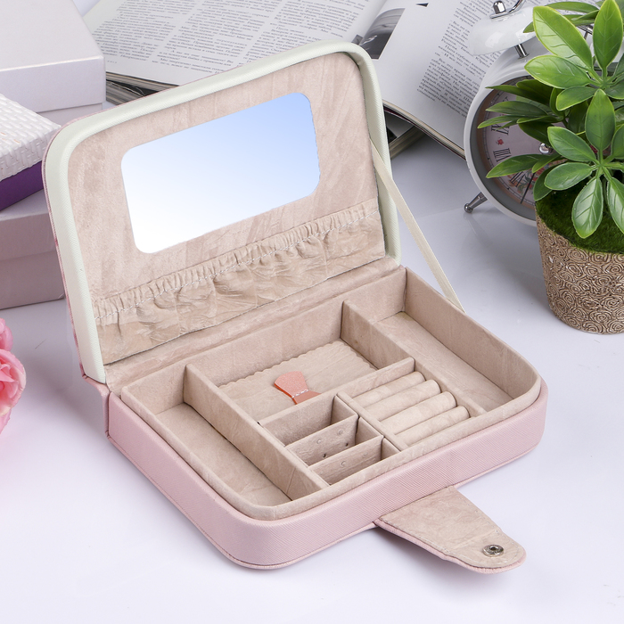 Шкатулка кожзам для украшений "Девушка с воздушными шарами" 5х20х14 см