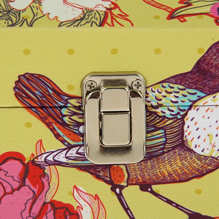 Шкатулка дерево "Птичка с ягодками" 25,5х18,5х14 см