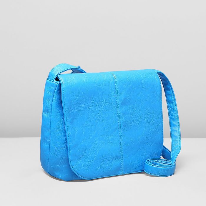 Сумка женская на клапане, 1 отдел, регулируемый ремень, цвет голубой