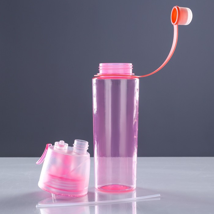 Бутылка для воды спортивная с пульверизатором, 700 мл, микс