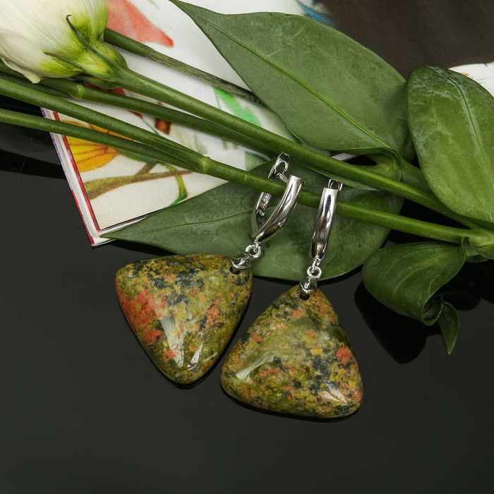 Серьги треугольник "Унакит"