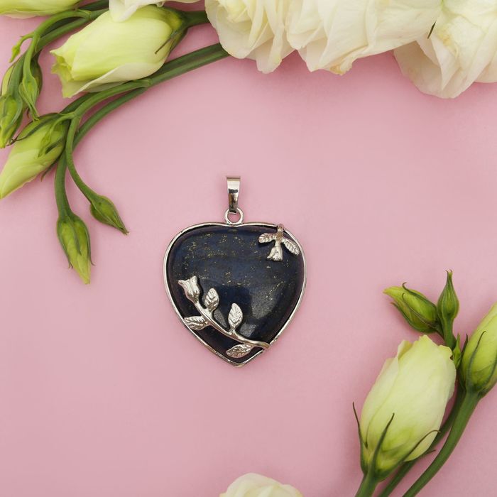 Подвеска сердце в цветочных оковах "Лазурит"