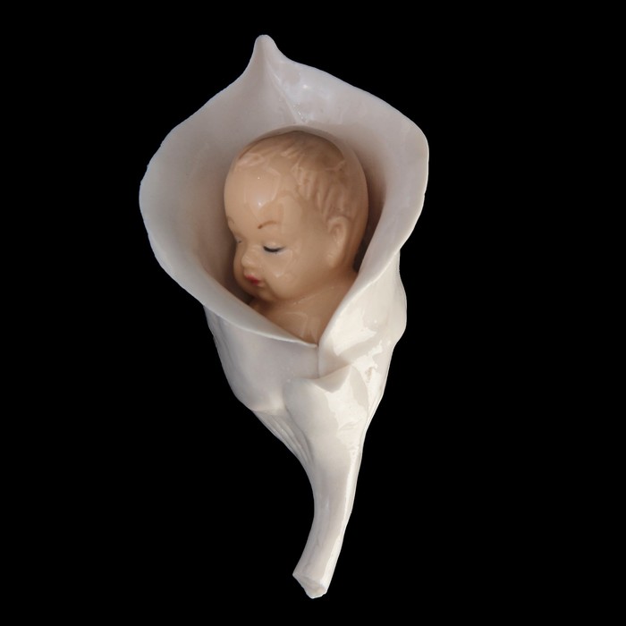 Сувенир "Малыш в бутоне калы" 11х6х4 см