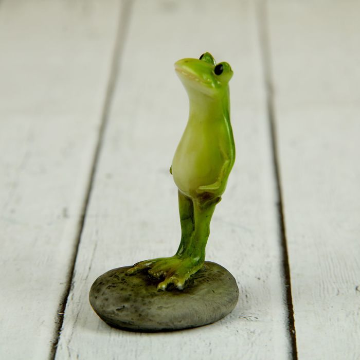 полистоун лягушонок солдатик 3*2,5*5 см