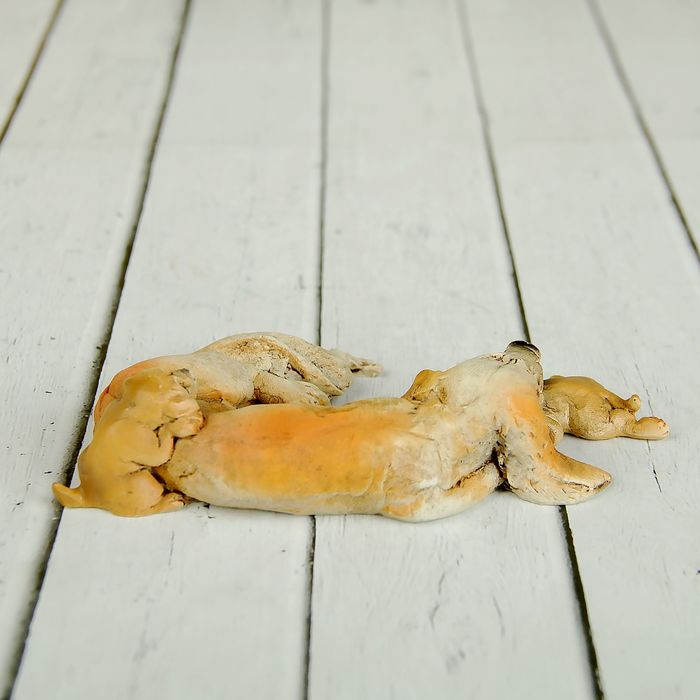 Сувенир "Жучка со щенками" 12х7,5х2,7 см