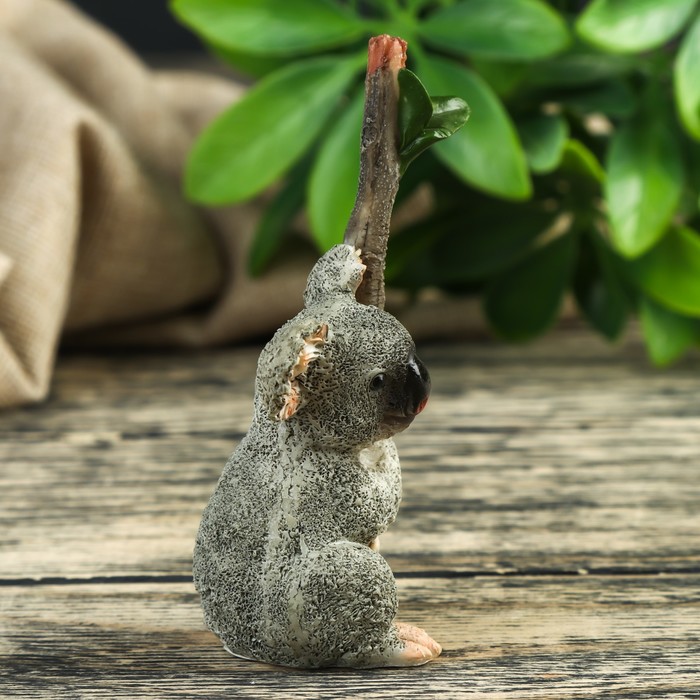 Сувенир "Коала с веткой" 4,5х3,5х8,5 см