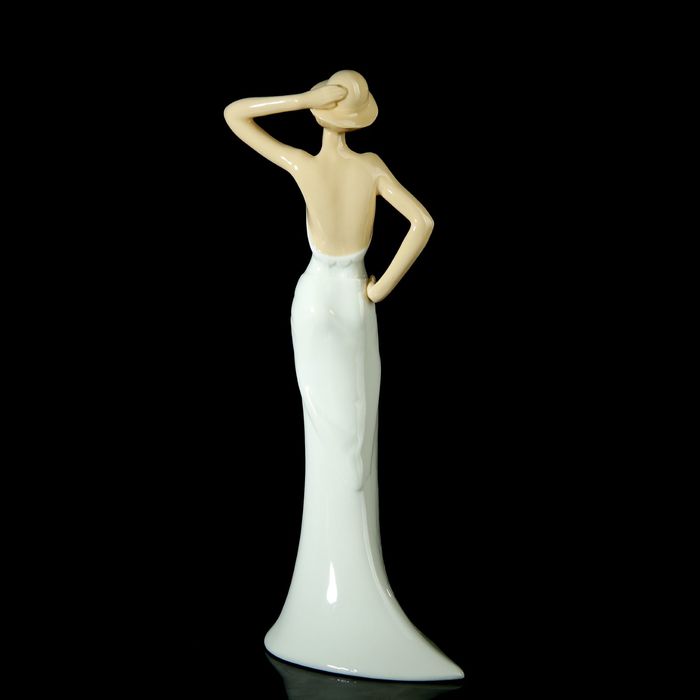 Сувенир "Юная леди" 30,5х12,5х8 см