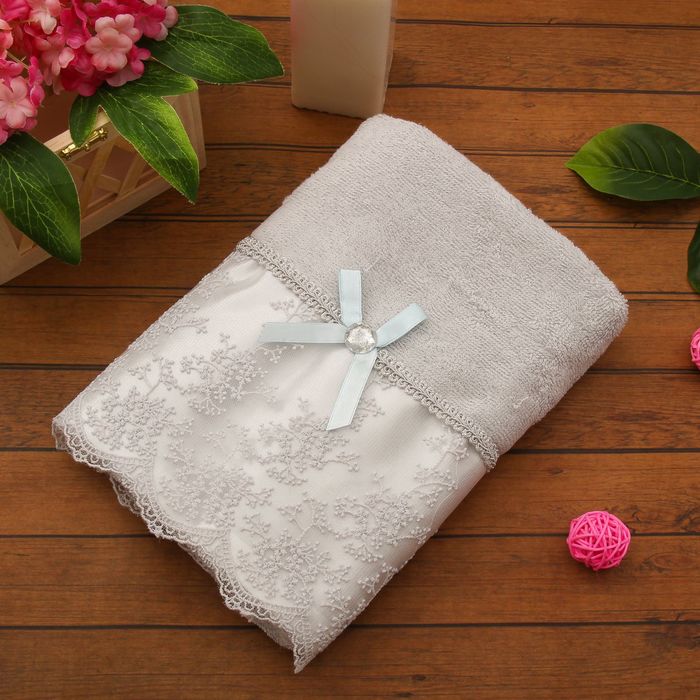 Полотенце махровое "Кружевной гламур", 70х130 см, цвет серый, 400 гр/м