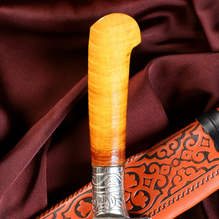 Пчак Шархон, рукоять из дерева (сухма), гарда из мельхиора с пластиком, микс