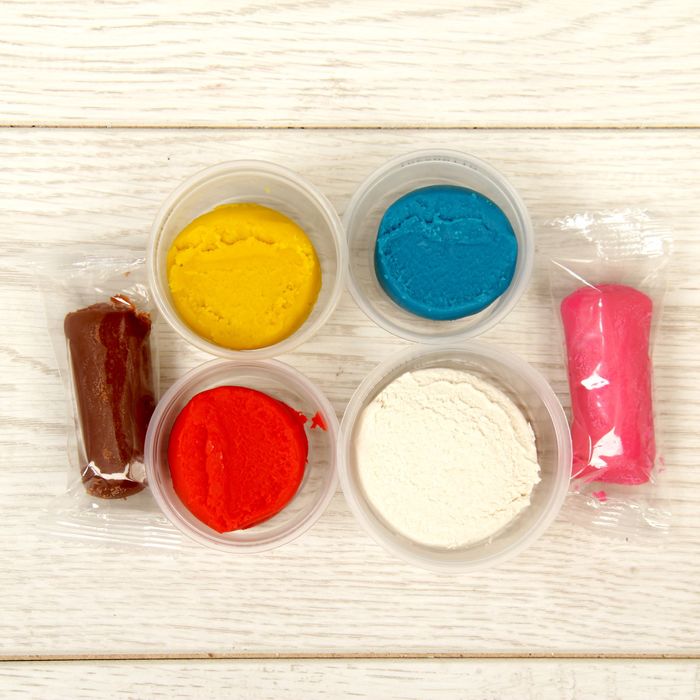 Набор для лепки Disney Клуб Микки Мауса "Магазин сладостей" - 6 цв, аксесс.