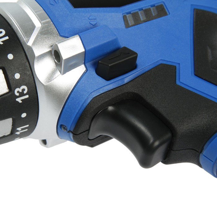 Дрель-шуруповерт TUNDRA comfort аккумуляторный, 18V, 0-550/0-1250 об/мин, 1500mA, DSHA-005-18-02