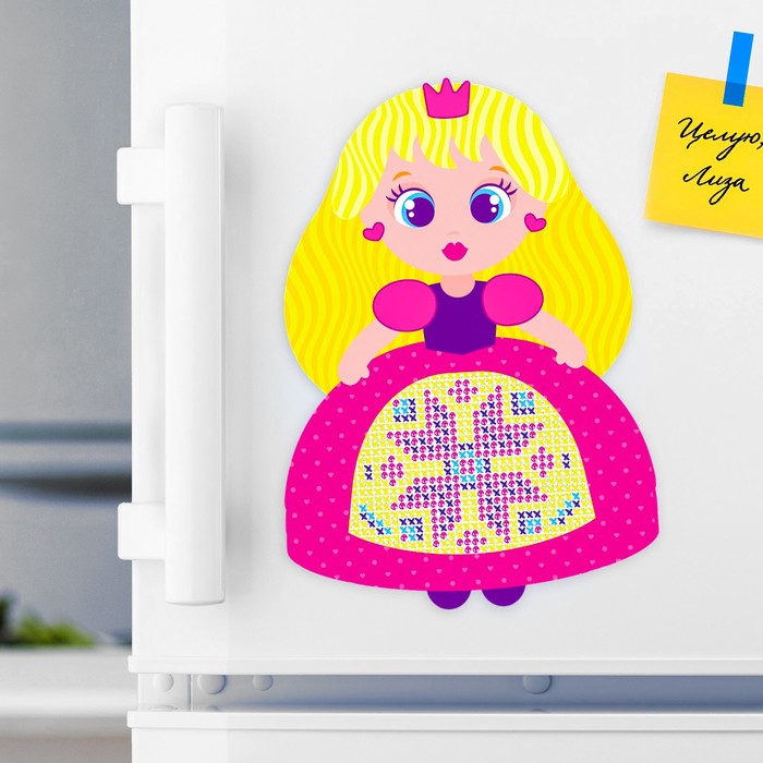Вышивка крестиком на магните "Принцесса"
