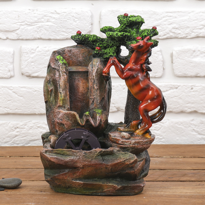 Фонтан "Игривый конь" 18х30 см (с подсветкой)