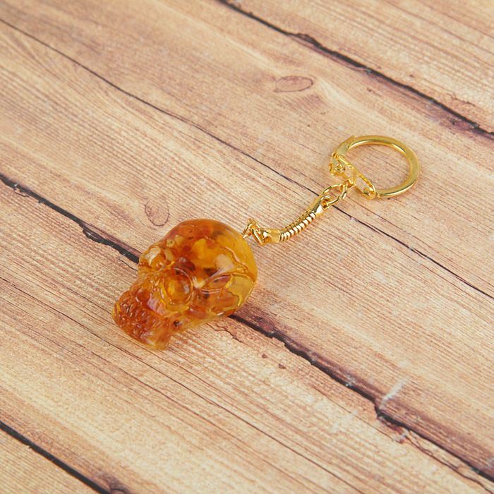 Брелок "Череп", янтарь