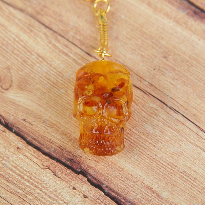 Брелок "Череп", янтарь