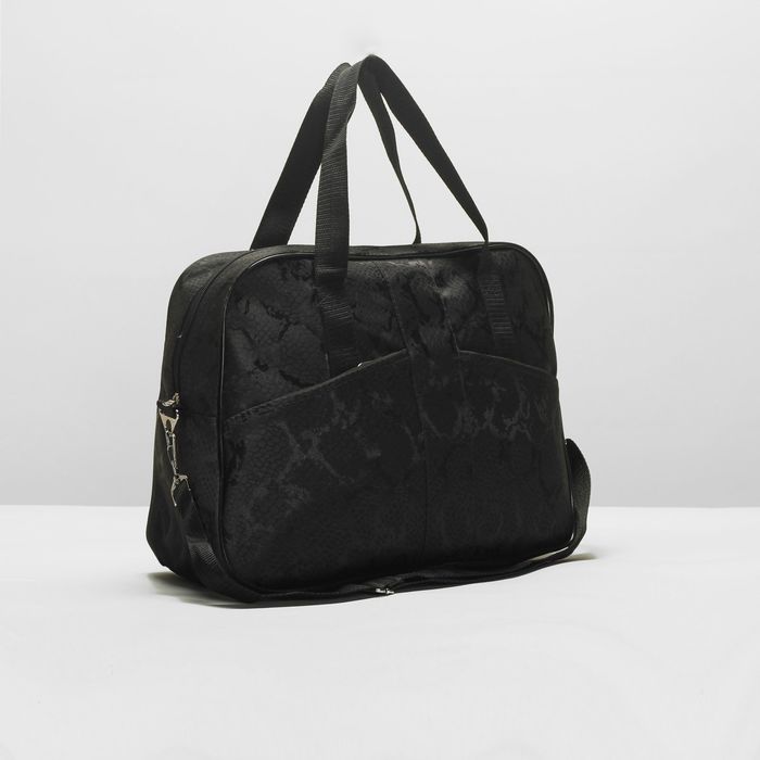 Сумка дорожная, 1 отдел на молнии, 3 наружных кармана, длинный ремень, цвет чёрный