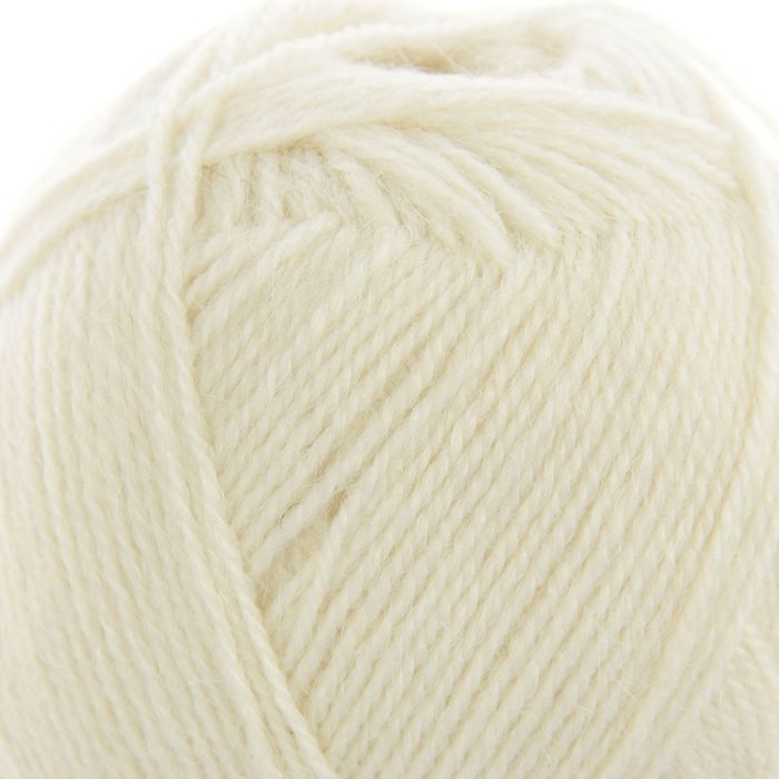 Пряжа Lada (Лада) 15% шерсть, 35% альпака, 50% акрил 380м/100гр (белый)