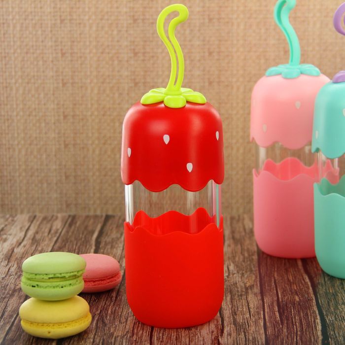 Бутылка 300 мл "Ягодка", цвета МИКС