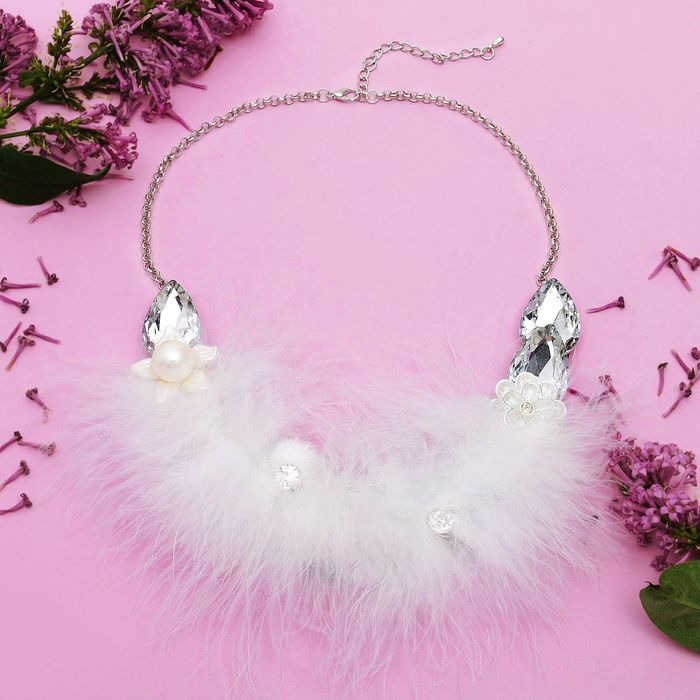 Колье "Меховой шик", цвет белый в серебре