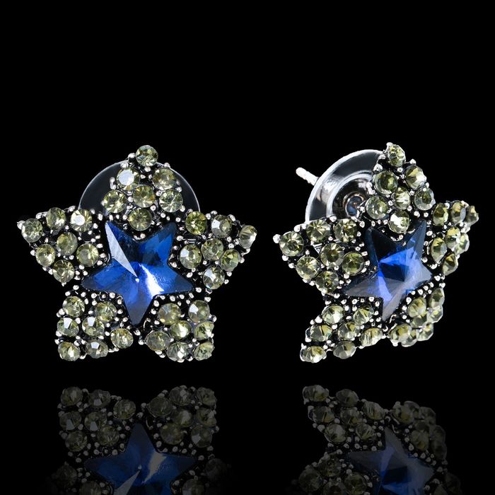 Серьги со стразами "Звезда" стиль, цвет бело-синий в сером металле