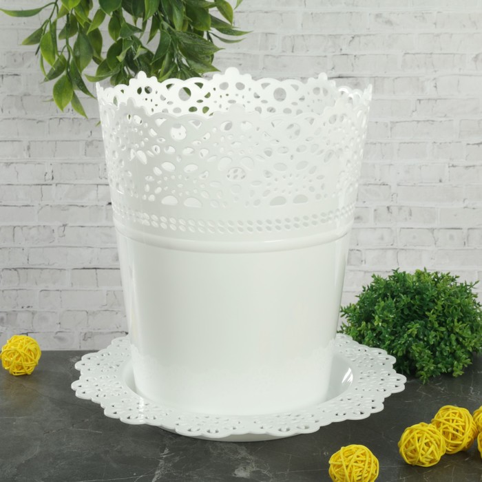 Кашпо d=18,5 "Ажур" с подставкой, белый