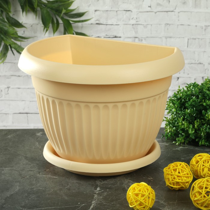 Кашпо настенное d=18 см, 0,8 л "Ливия", цвет белая глина