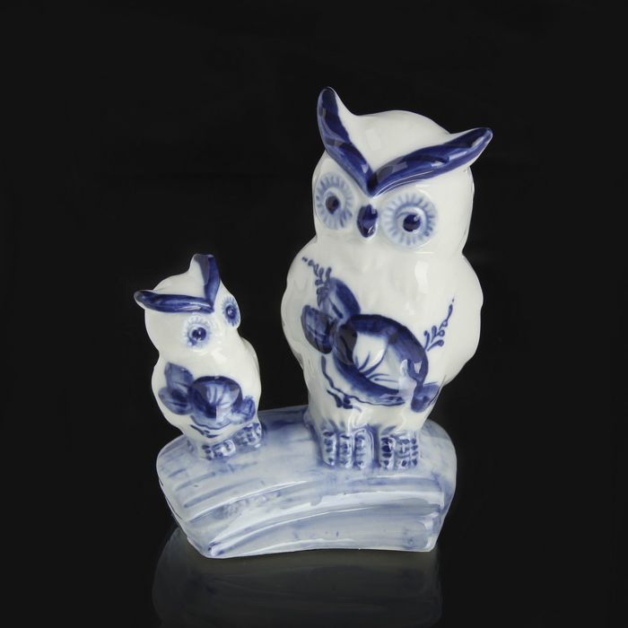 Сувенир керамика "Совушки на бревнышке белые с синими цветами" 11х7х3,5 см