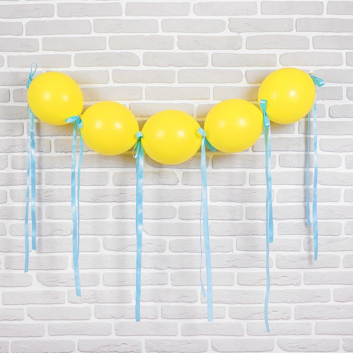 Гирлянда из воздушных шаров "Праздник", набор: 5 линколунов, лента, декор