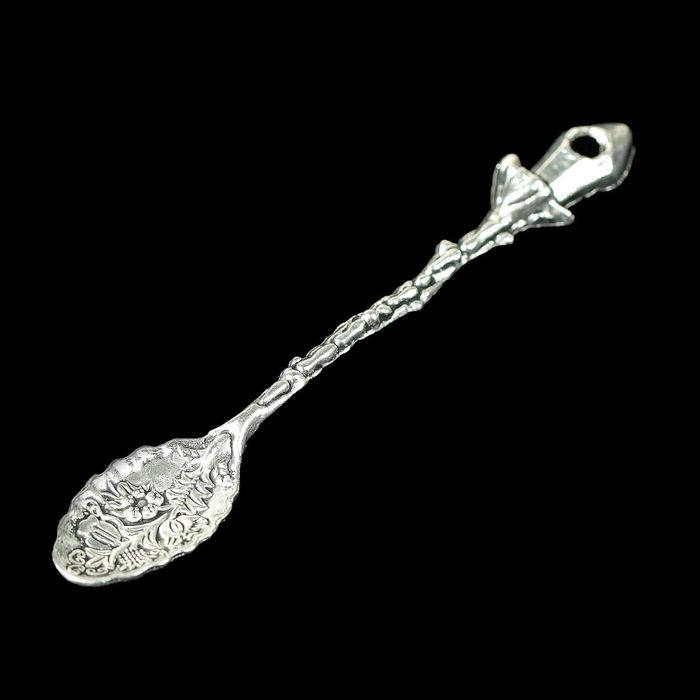 Сувенир кошельковый металл "Ложка с виноградной лозой" (А19715) 7х1,2 см