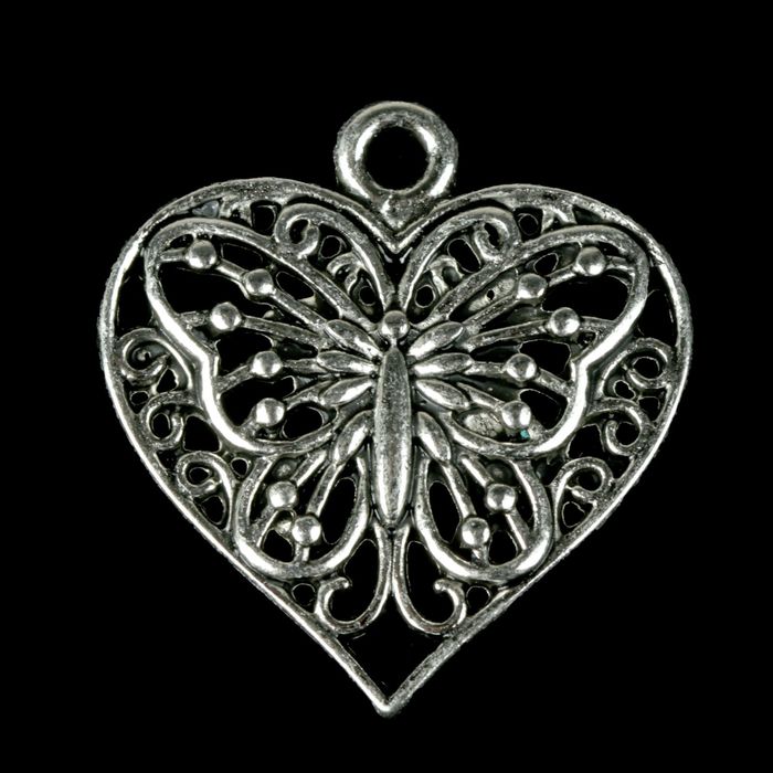 Декор металл для творчества "Бабочка в сердце" (В71356) 2,2х2,2 см