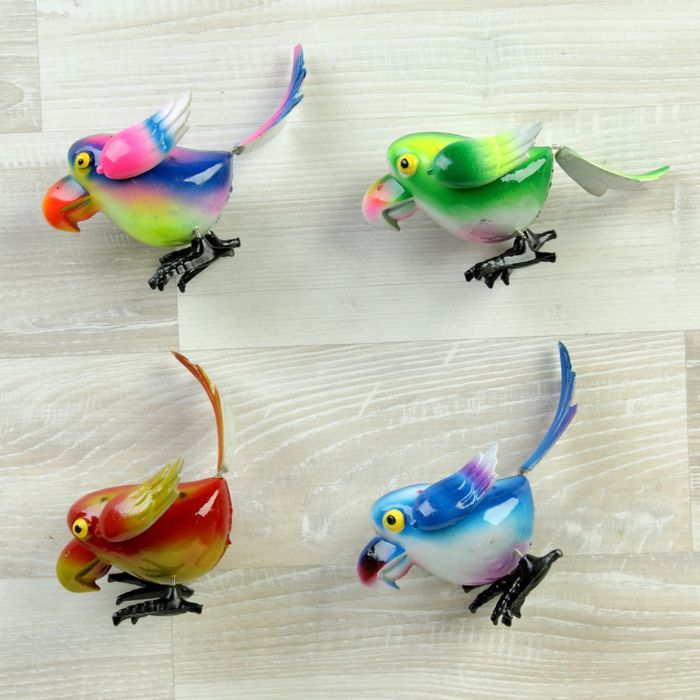 Магнит пластик пружинка "Попугай Яша" МИКС 7х14х4,5 см