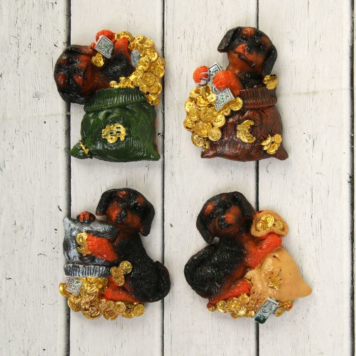 Магнит полистоун "Такса в мешке с золотыми монетами" МИКС 6,5х5,5 см