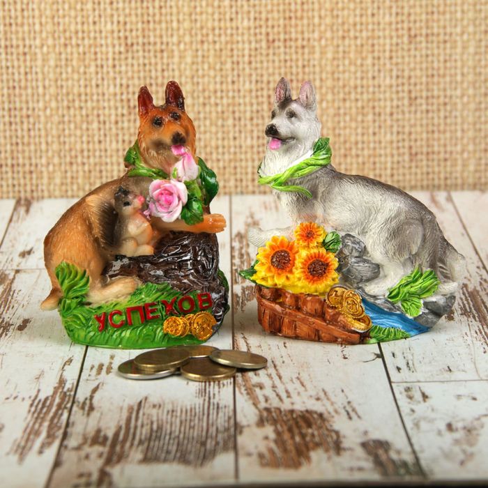 Копилка полистоун "Овчарка в траве с цветами" МИКС 10,5х9х5,5 см