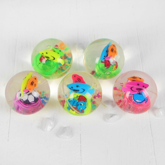 Мяч световой "Рыбки с звездами" с водой 6,5 см, цвета МИКС