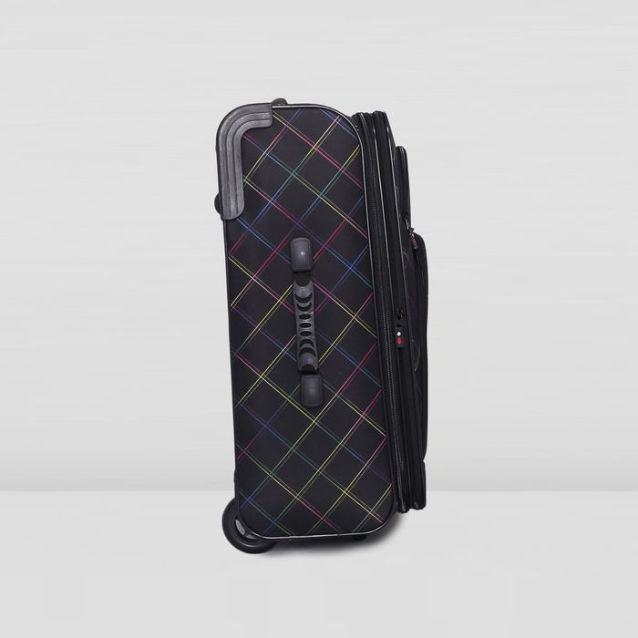 Чемодан средний с расширением 24", отдел на молнии, 2 наружных кармана, 2 колеса, кодовый замок, цвет чёрный