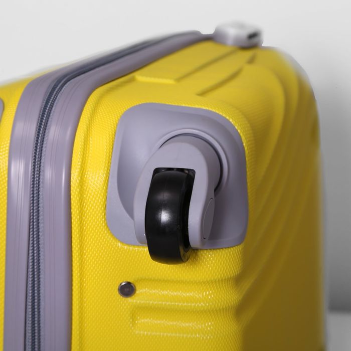 Чемодан малый, 20", 45 л, 4 колеса, кодовый замок, цвет жёлтый