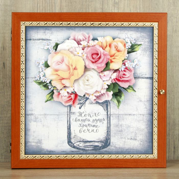 Аптечка настенная "Букет"