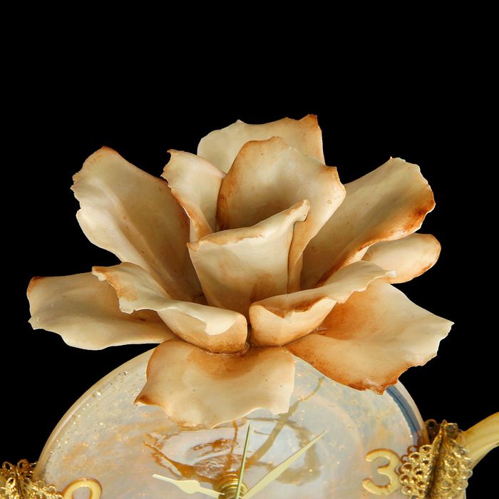 Часы настольные "Янтарь"