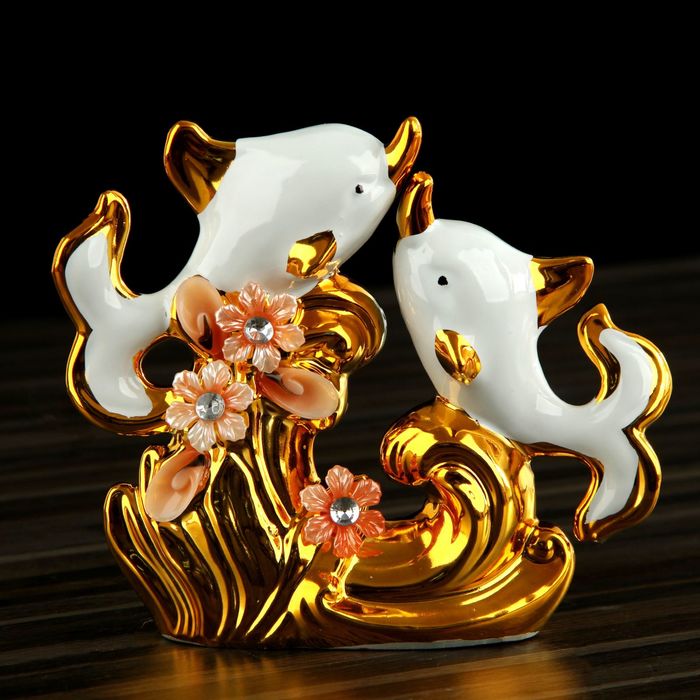 Сувенир "Два дельфина на волне с цветами"