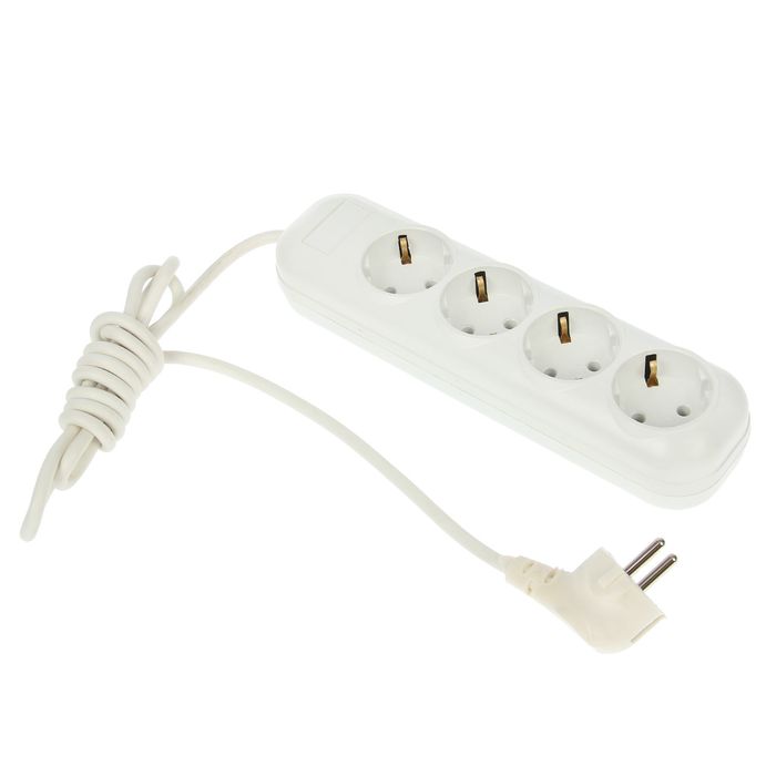 Удлинитель TUNDRA, 4 розетки, 1.7 м, 16 А, ПВС 3х0.75, с з/к, ГОСТ