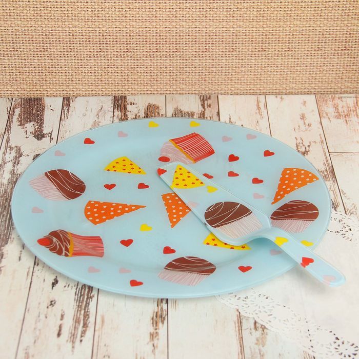 Тортовница с лопаткой d=30 см"Праздник"