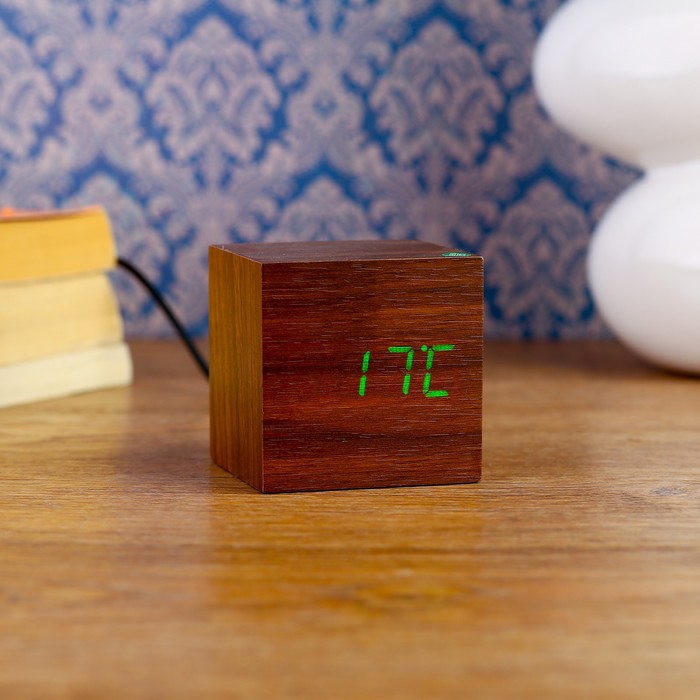 Часы-будильник настольные электронные, куб, цвет венге, цифры зелёные, от USB, 6,5 х 6,5 х 6,5 см