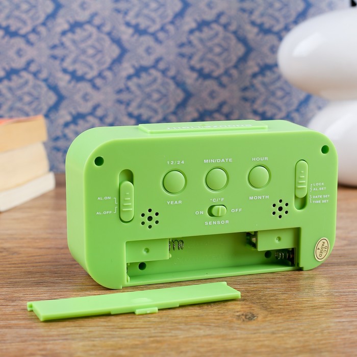 Часы-будильник настольные электронные прямоугольные, горизонтальные, микс, батарейки 3 х ААА, 13,5 х 4,5 х 7,5 см