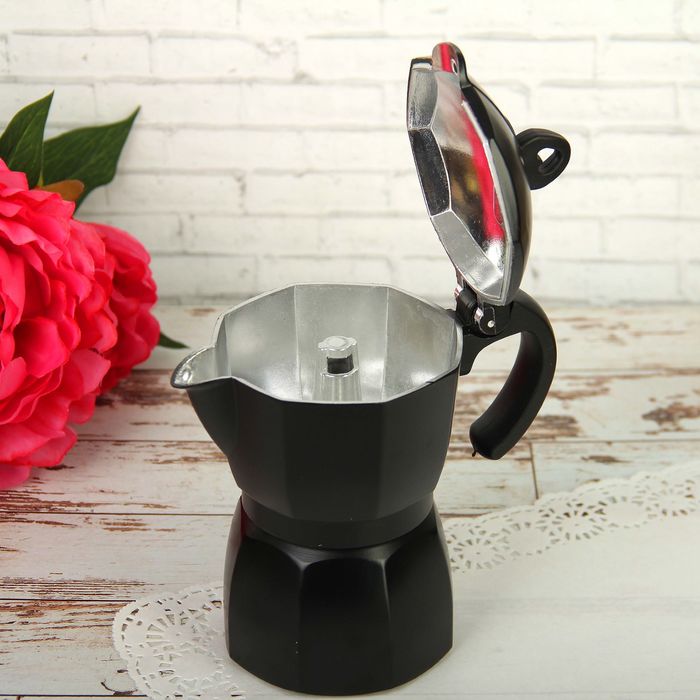Кофеварка гейзерная 150 мл "Блэк"