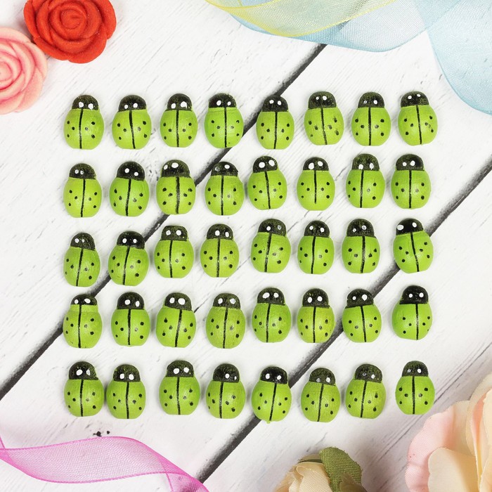 Наклейки "Божьи коровки", зелёные, набор 40 шт.