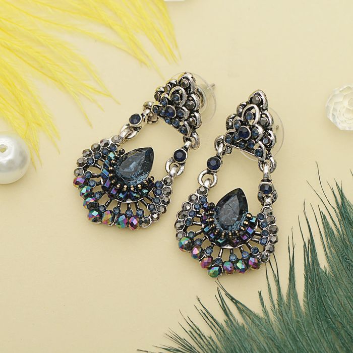Серьги со стразами "Восточная сказка", цвет радужно-синий в чернёном серебре