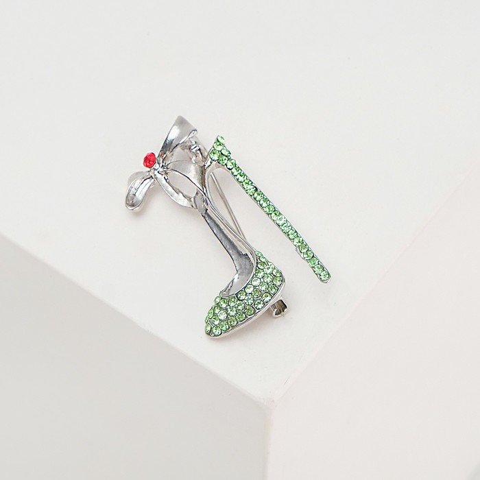 Брошь "Туфелька с бантом", цвет зелено-красный в серебре