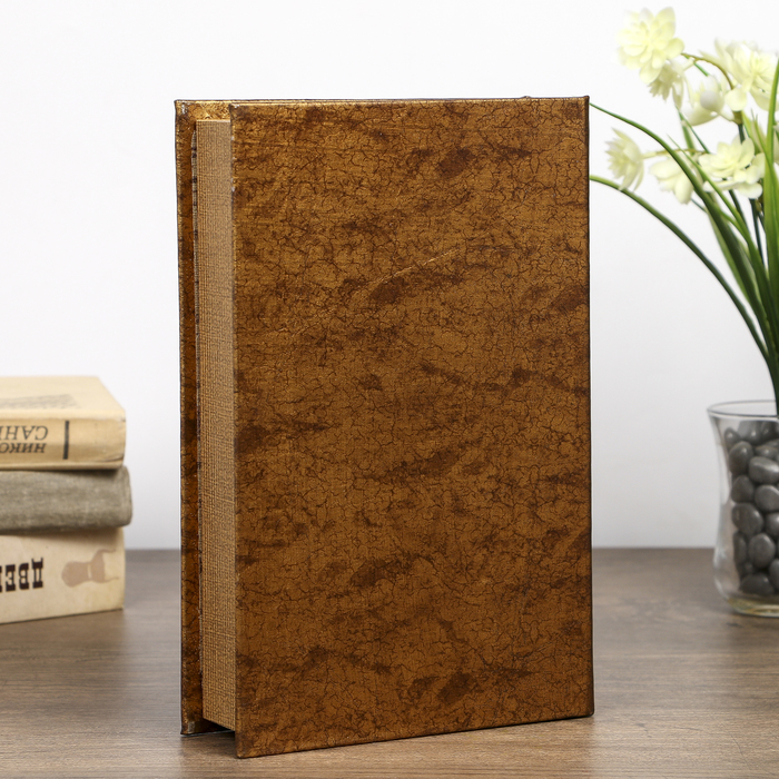 Шкатулка-книга дерево "Замечательные женщины" кожзам 24х16х5 см