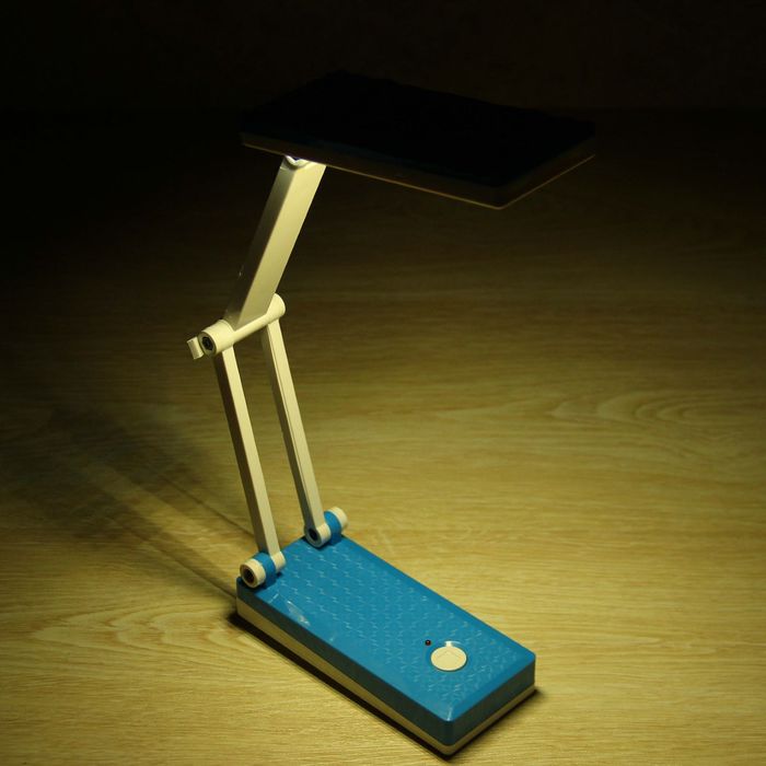 Лампа настольная "Ребристость" 27 диодов синяя 45х16х6,8 см