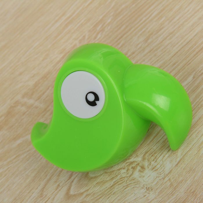 Ночник LED "Тукан" реагирует на темноту МИКС 8,5х8,5х2,5 см